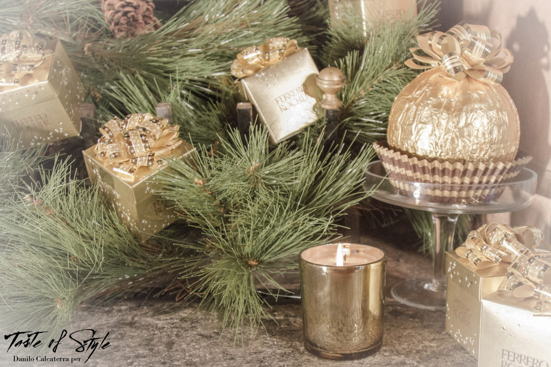 Albero Di Natale Elegante E Raffinato.Ferrero Rocher Albero E Camino D Oro Vestiti Taste Of Style