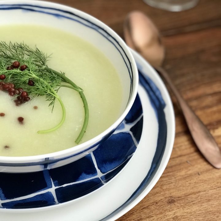 Crema di finocchi e patate all’aneto e pepe rosa