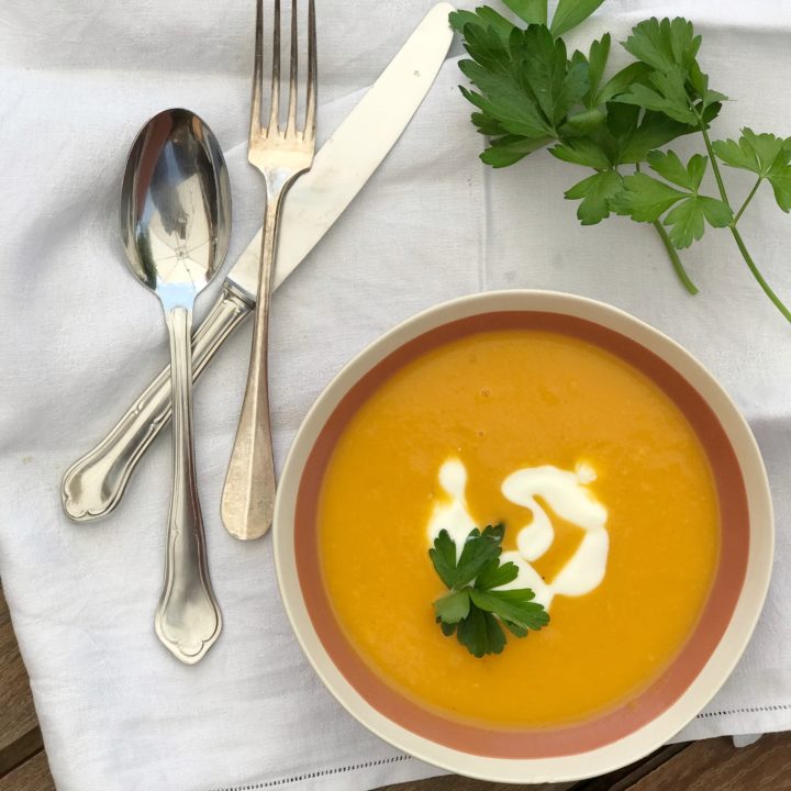 Vellutata di zucca e crema di yogurt